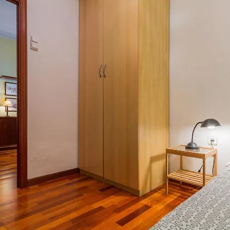 Fuer 5 Personen Ca 75 Qm In Barcelona-sants-montjuic, Costa Brava Costa Del Maresme Apartment Barcelona