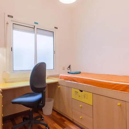 Fuer 5 Personen Ca 75 Qm In Barcelona-sants-montjuic, Costa Brava Costa Del Maresme *