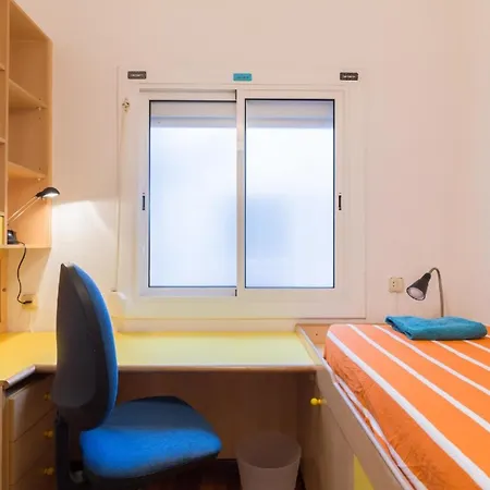 Fuer 5 Personen Ca 75 Qm In Barcelona-sants-montjuic, Costa Brava Costa Del Maresme Apartment *