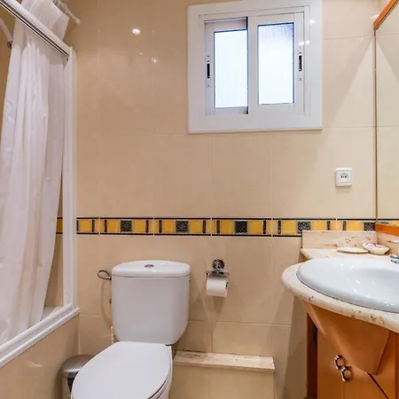Fuer 5 Personen Ca 75 Qm In Barcelona-sants-montjuic, Costa Brava Costa Del Maresme Apartment Barcelona