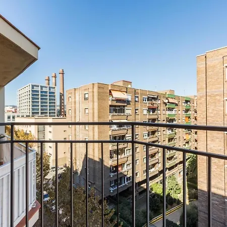Fuer 5 Personen Ca 75 Qm In Barcelona-sants-montjuic, Costa Brava Costa Del Maresme Apartment Barcelona